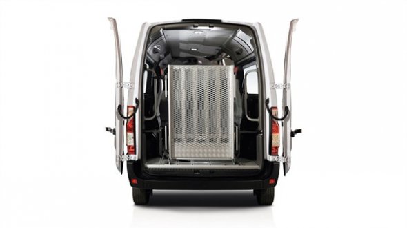 Renault Master Задні двері, що відкриваються на 270° Renault Master Задні двері, що відкриваються на 270°